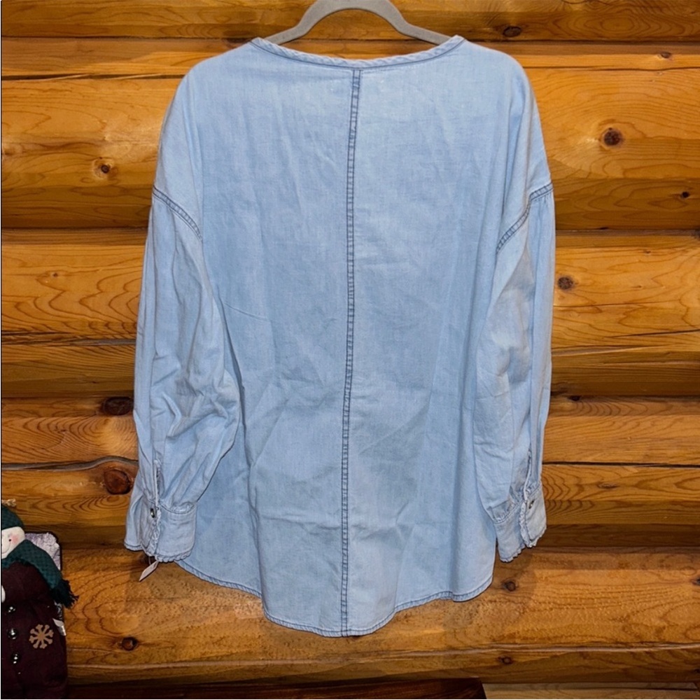 Free People NWT Denim Dreaming Pullover Size Large in So Soft Light Wash - Picture 11 of 12